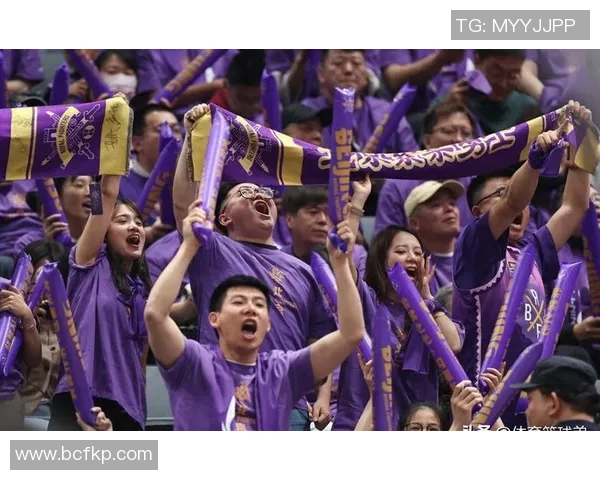 季前赛精彩对决辽宁队与北控队的激烈较量引发球迷热议 季前赛精彩对决辽宁队与北控队的激烈较量引发球迷热议