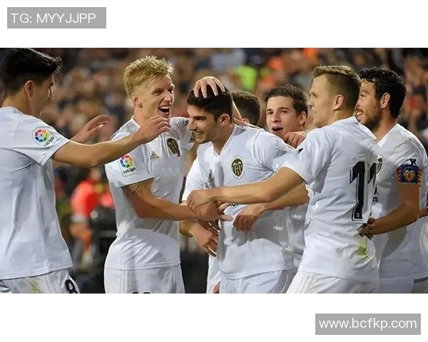 拉科鲁尼亚主场迎战瓦伦西亚双方争夺西甲宝贵积分之战